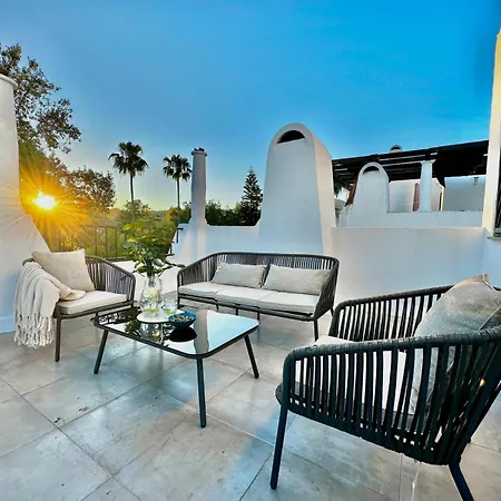 Cozy Townhouse With Rooftop Terrace And Pool * Marbella