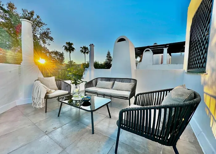 Cozy Townhouse With Rooftop Terrace And Pool * Marbella